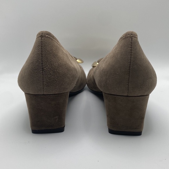 NEW STUART WEITZMAN TAUPE SUEDE PUMPS WOMEN’S SZ 8.5 - Picture 6 of 10